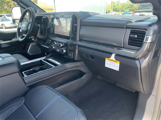 2025 Carbonized Gray Metallic Ford Super Duty F-450 DRW Platinum 4X4 Truck