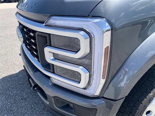 2025 Carbonized Gray Metallic Ford Super Duty F-450 DRW Platinum 4X4 Truck