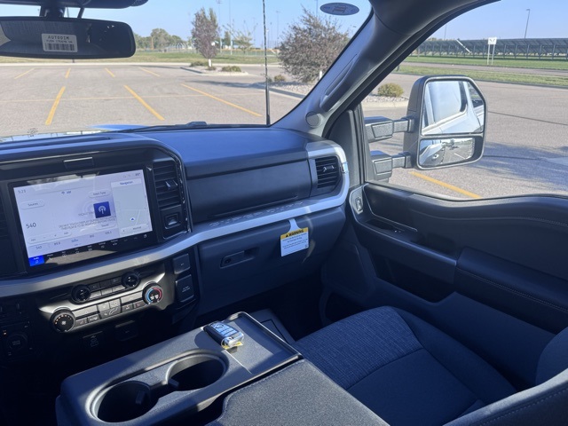 2026 Ford Super Duty F-350 SRW XLT