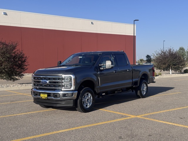 2026 Ford Super Duty F-350 SRW XLT