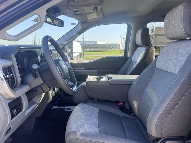 2026 Ford Super Duty F-350 SRW XLT