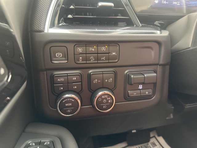 New 2025 Chevrolet Suburban SUV