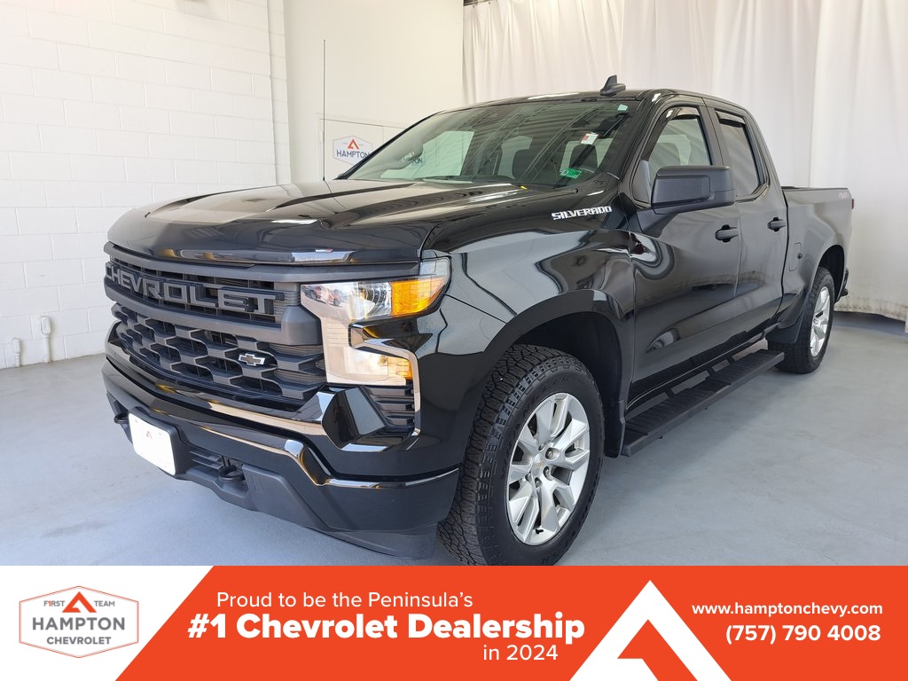 2023 Chevrolet Silverado 1500 Custom 4D Extended Cab 4WD