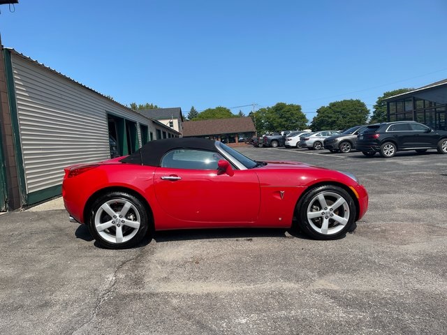 Used 2007 Pontiac Solstice Base with VIN 1G2MB35B87Y104873 for sale in Saint Albans City, VT