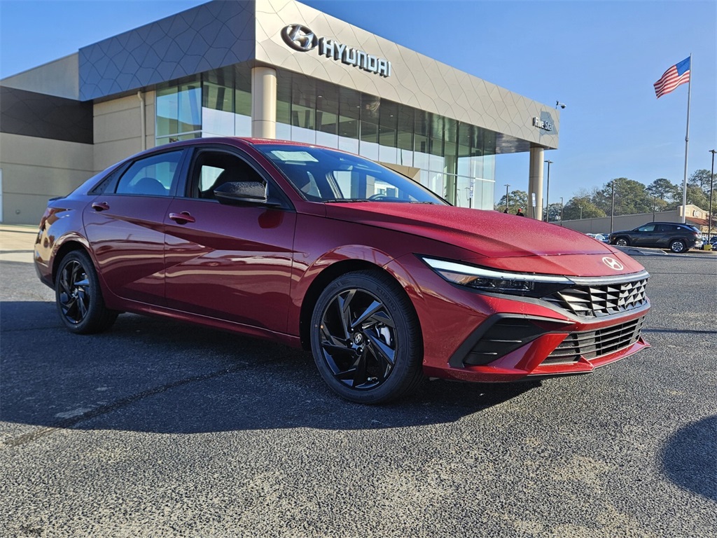 2026 Hyundai Elantra SEL's photo