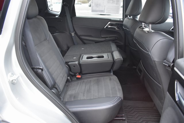 Used 2024 Mitsubishi Outlander SUV