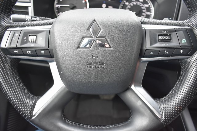 Used 2024 Mitsubishi Outlander SUV