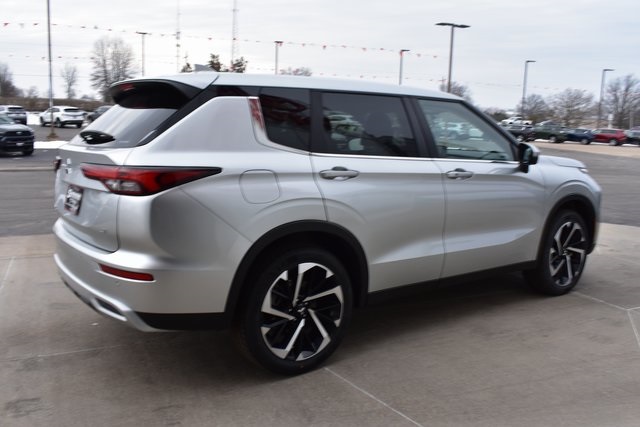 Used 2024 Mitsubishi Outlander SUV