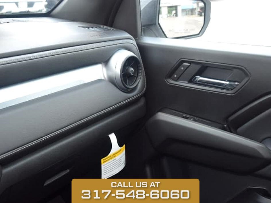 2025 Summit White Chevrolet Colorado LT RWD Truck