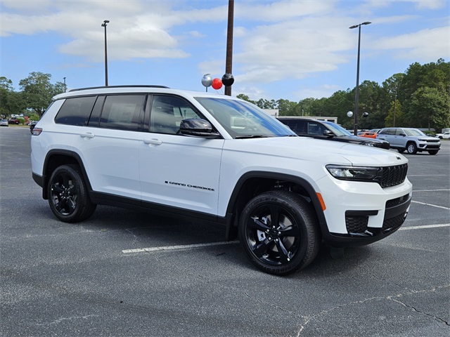 2025 Jeep Grand Cherokee L Altitude X 4x2
