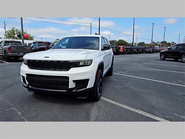 2025 Jeep Grand Cherokee L Altitude X 4x2