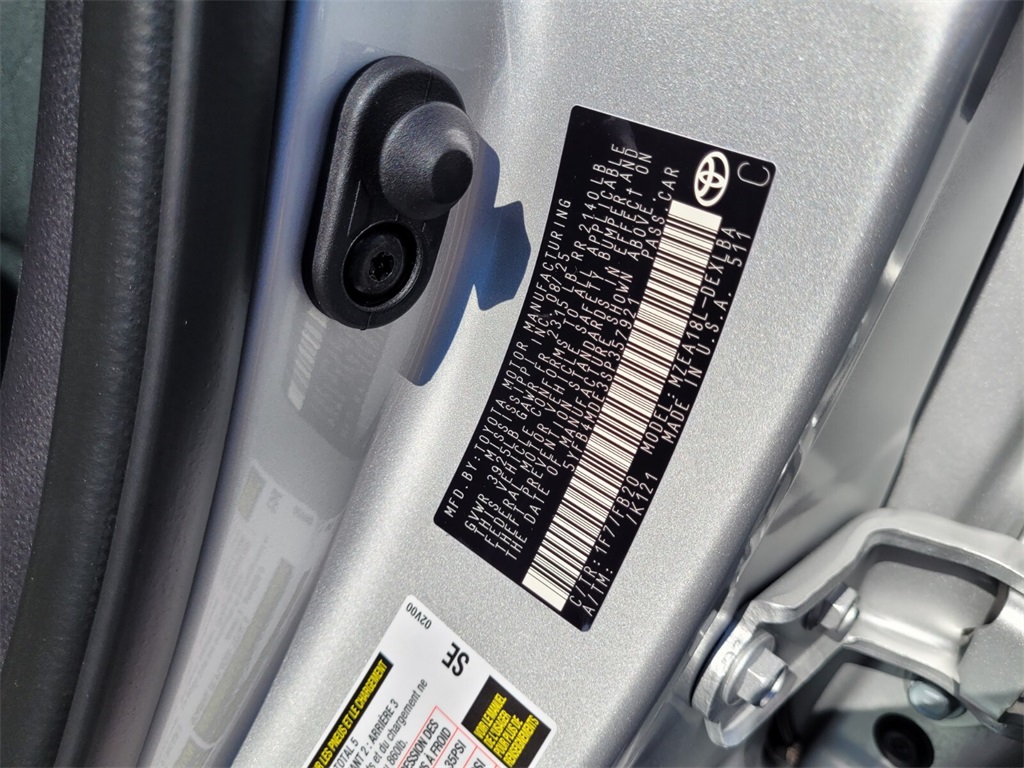 2025 Toyota Corolla LE photo 16