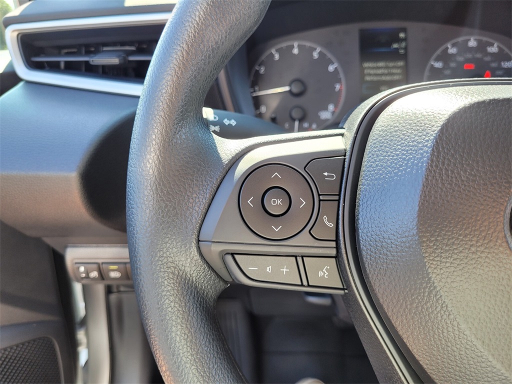 2025 Toyota Corolla LE photo 23
