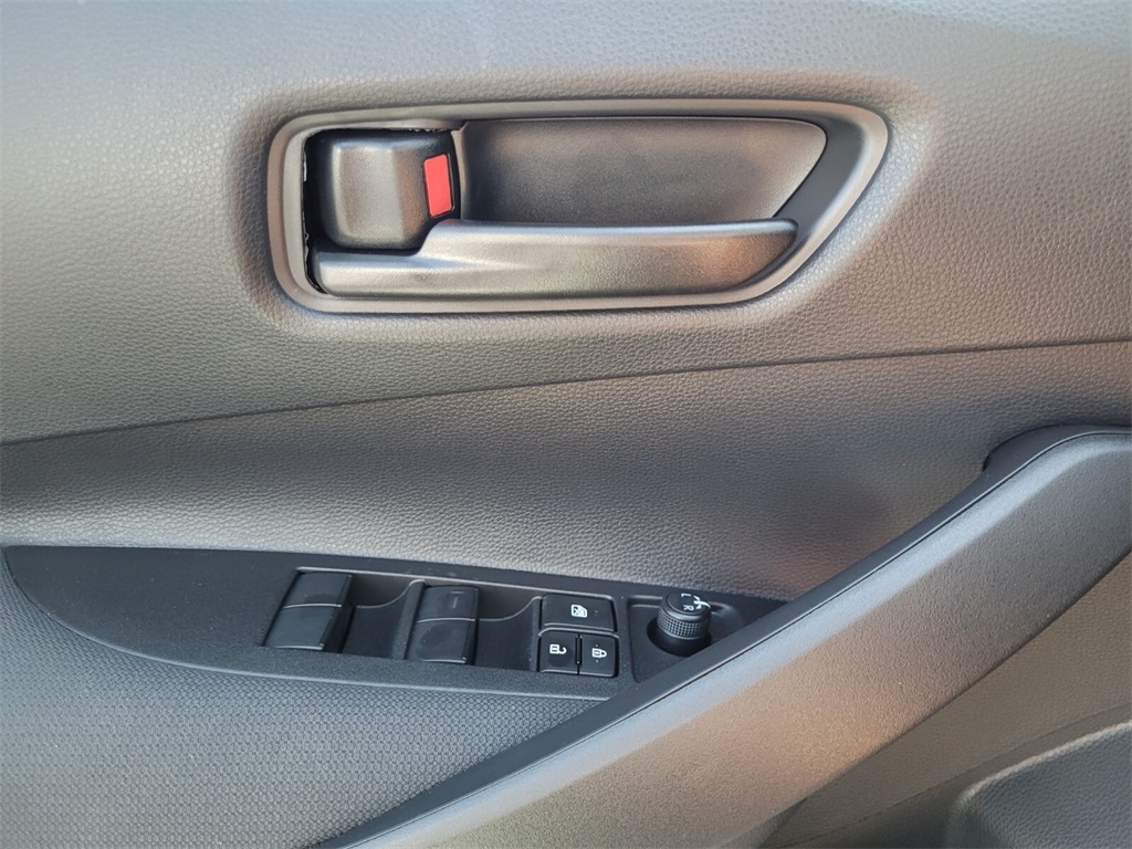 2025 Toyota Corolla LE photo 25