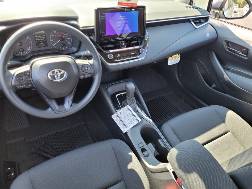 2025 Toyota Corolla LE photo 7