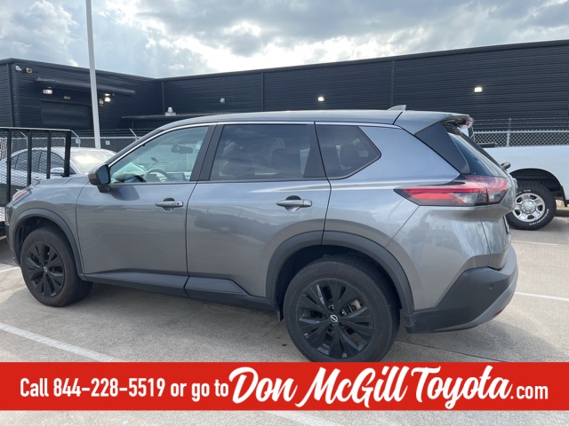2023 Nissan Rogue SV photo 10