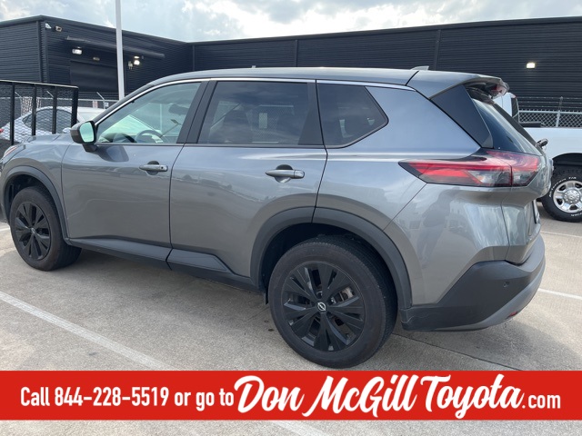 2023 Nissan Rogue SV photo 11