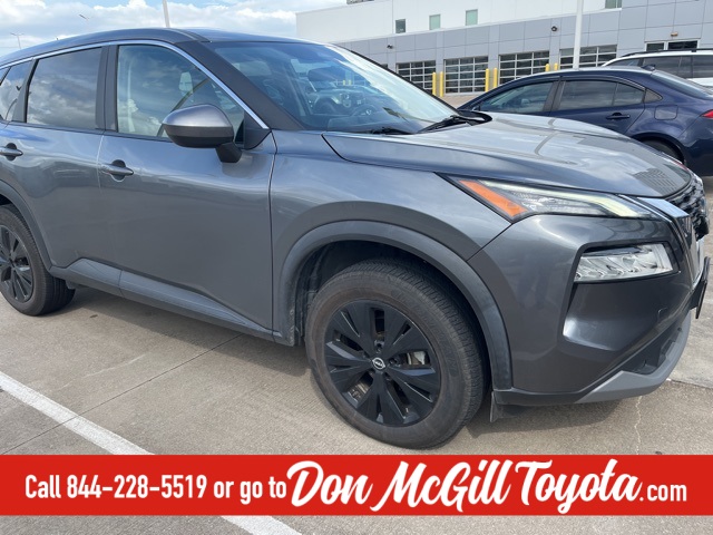 2023 Nissan Rogue SV photo 4