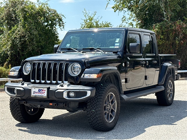 2022 Jeep Gladiator Overland photo 3