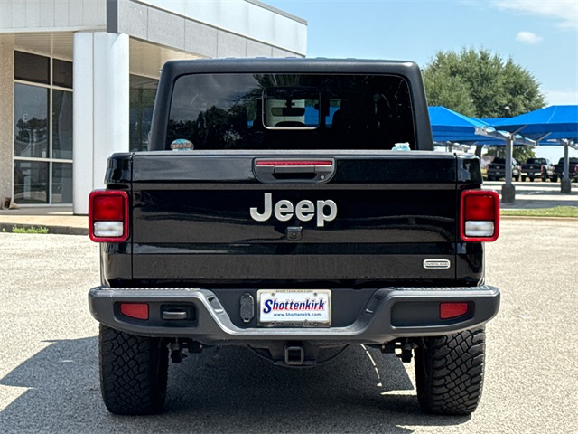 2022 Jeep Gladiator Overland photo 6
