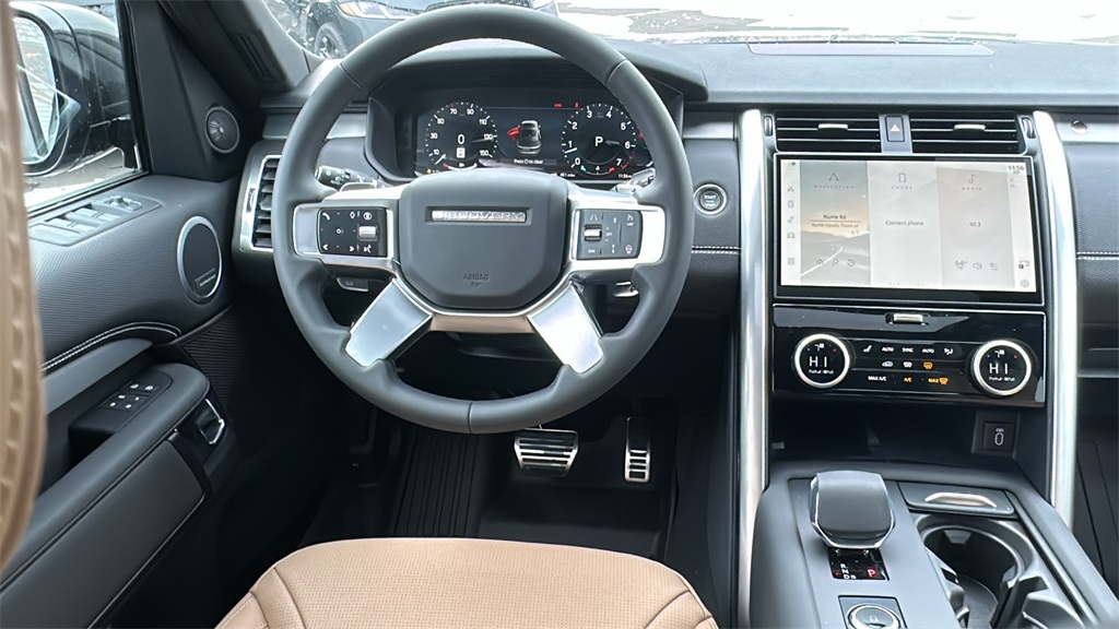new 2026 Land Rover Discovery car, priced at $79,476