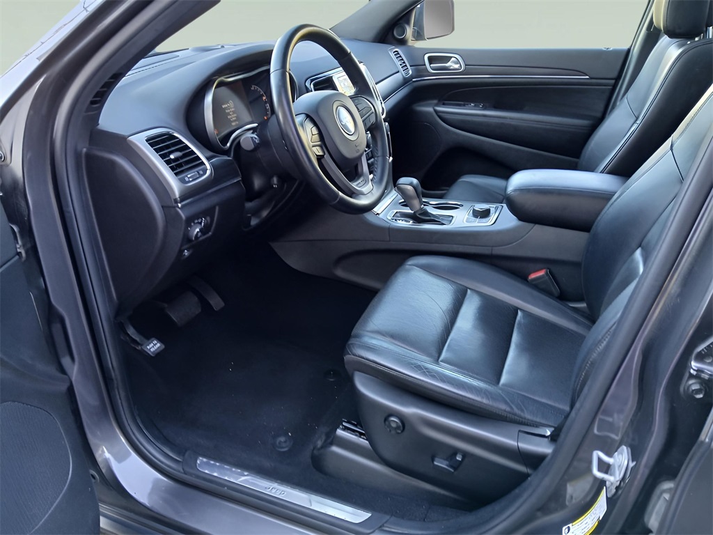 2020 Jeep Grand Cherokee Limited photo 2