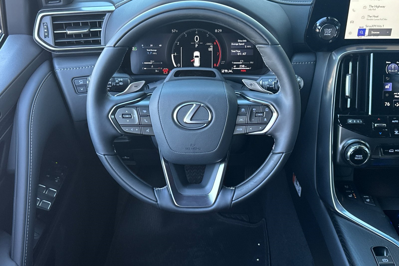 2025 Lexus LX 600 Luxury photo 11
