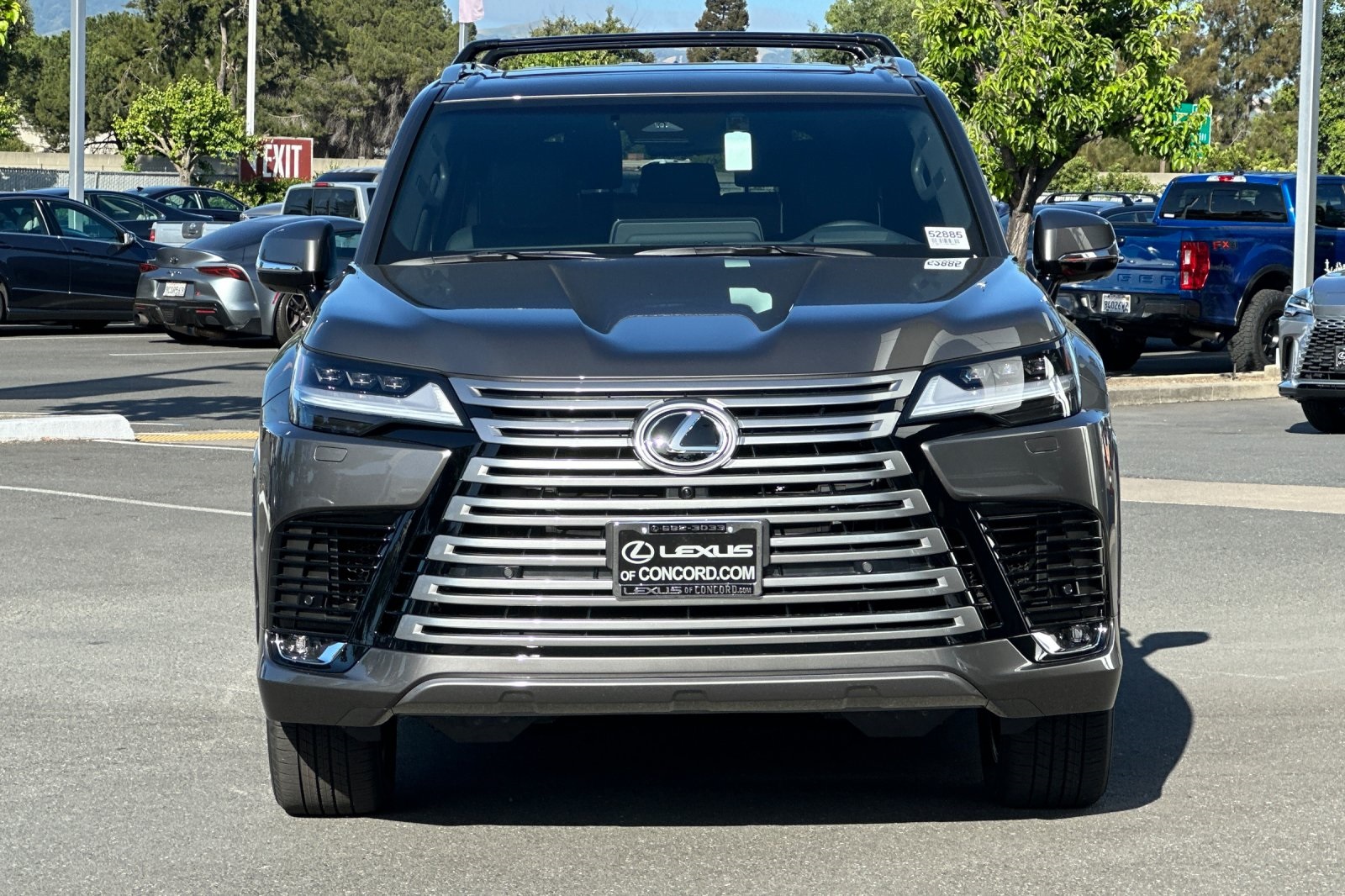 2025 Lexus LX 600 Luxury photo 6