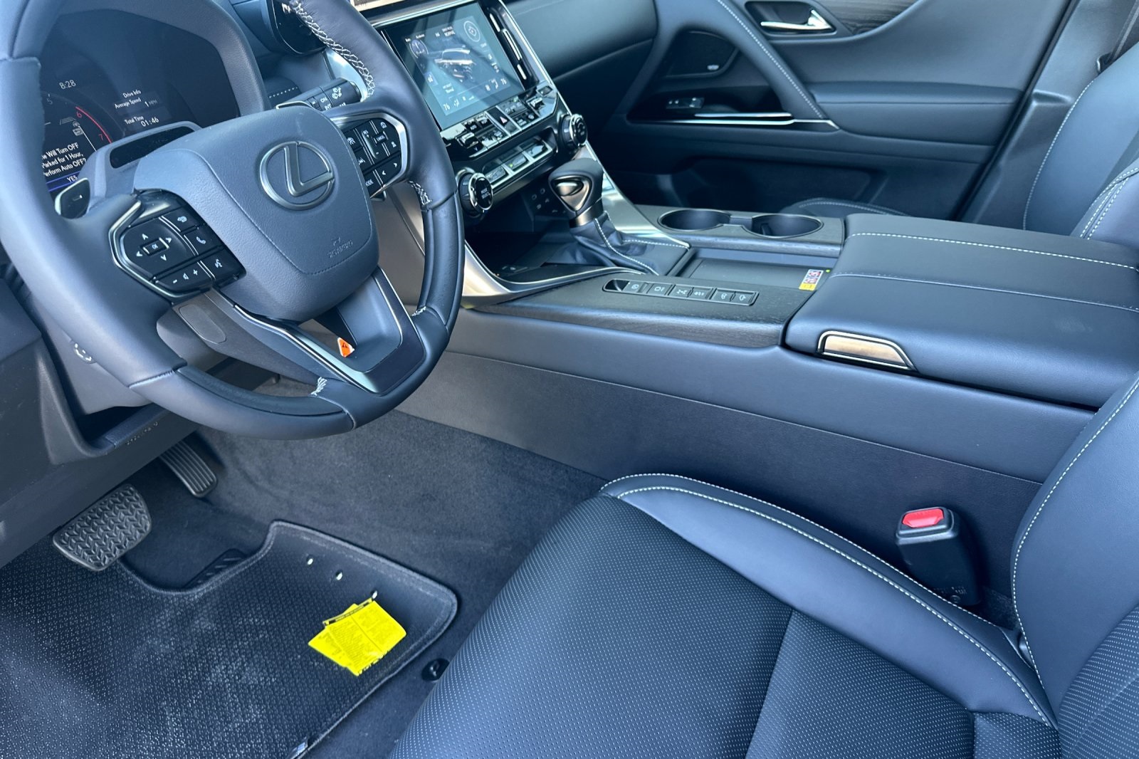 2025 Lexus LX 600 Luxury photo 7