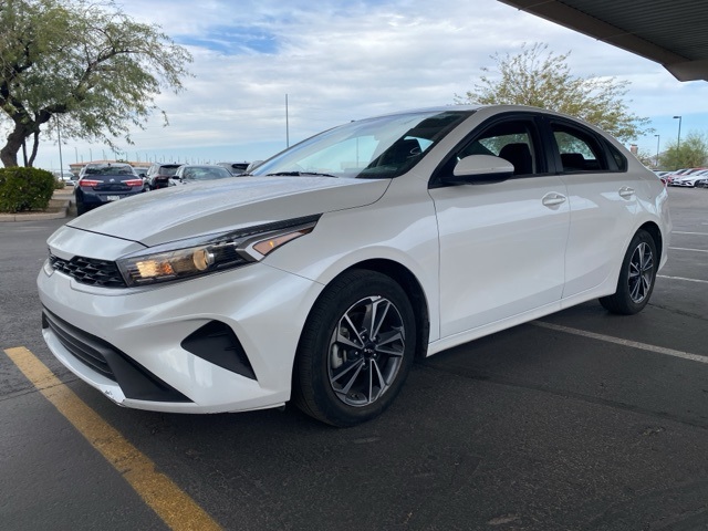 223712024 Kia Forte LXS