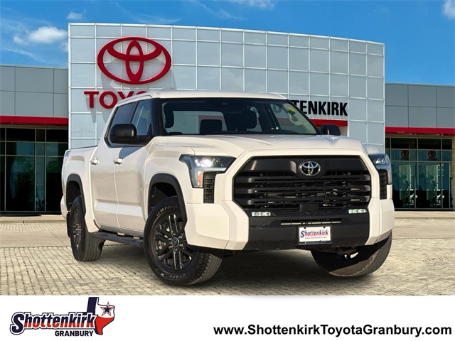 2024 Toyota Tundra SR5's photo