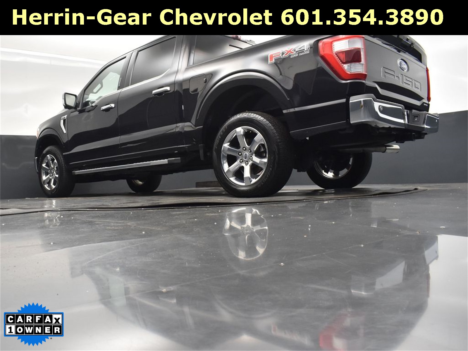 2022 Agate Black Metallic Ford F-150 Lariat 4X4 Truck