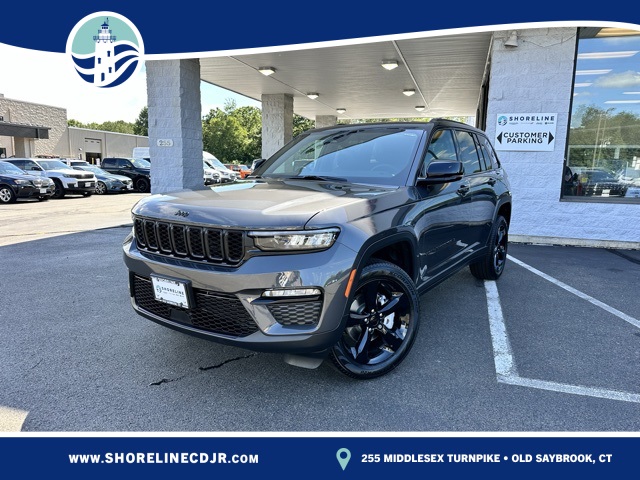 2025 Baltic Gray Metallic Clearcoat Jeep Grand Cherokee Limited 4X4 SUV