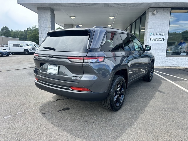 2025 Baltic Gray Metallic Clearcoat Jeep Grand Cherokee Limited 4X4 SUV