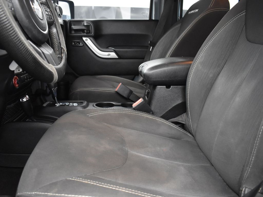 2015 Anvil Clear Coat Jeep Wrangler Unlimited Unlimited Rubicon 4X4 SUV