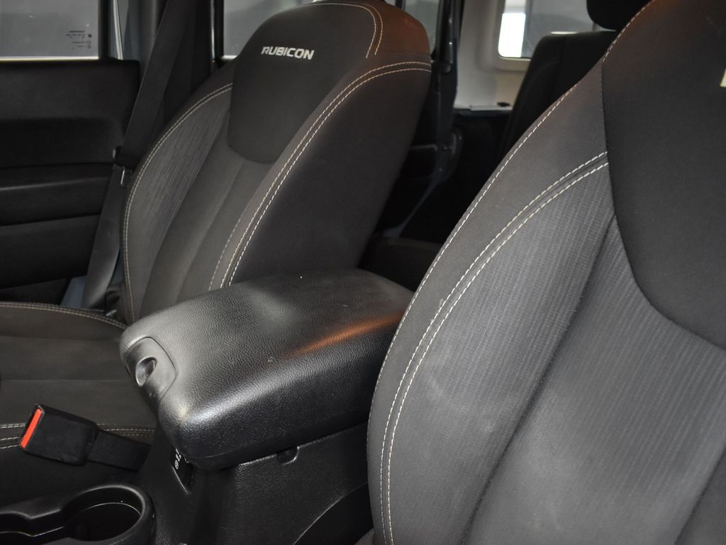 2015 Anvil Clear Coat Jeep Wrangler Unlimited Unlimited Rubicon 4X4 SUV