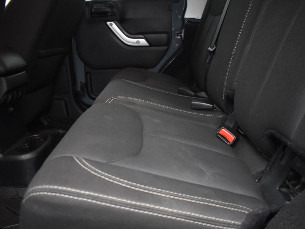 2015 Anvil Clear Coat Jeep Wrangler Unlimited Unlimited Rubicon 4X4 SUV