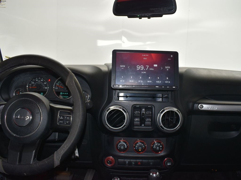 2015 Anvil Clear Coat Jeep Wrangler Unlimited Unlimited Rubicon 4X4 SUV