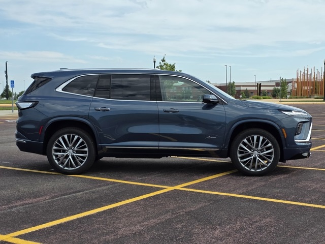 2025 Buick Enclave Avenir