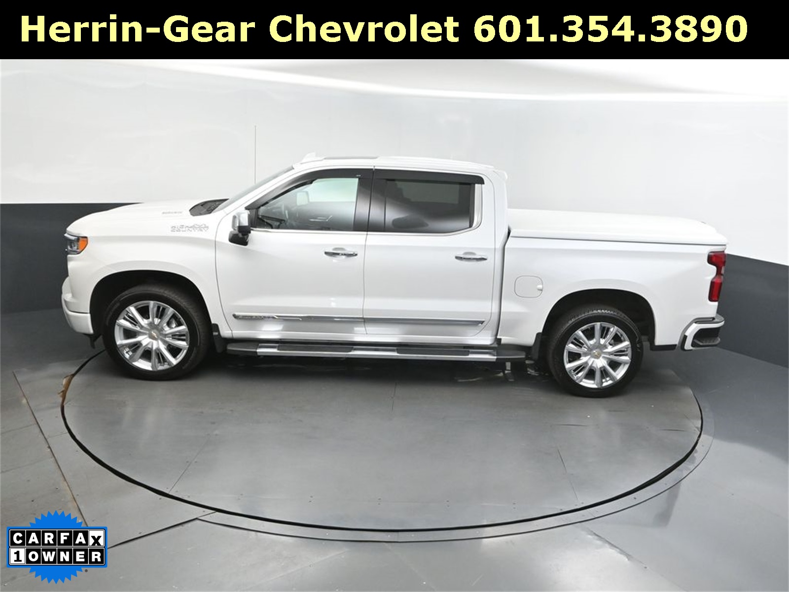 2024 Iridescent Pearl Tricoat Chevrolet Silverado 1500 High Country 4X4 Truck
