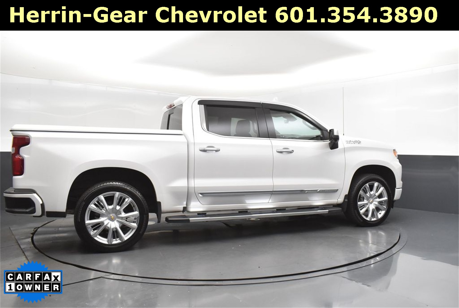 2024 Iridescent Pearl Tricoat Chevrolet Silverado 1500 High Country 4X4 Truck