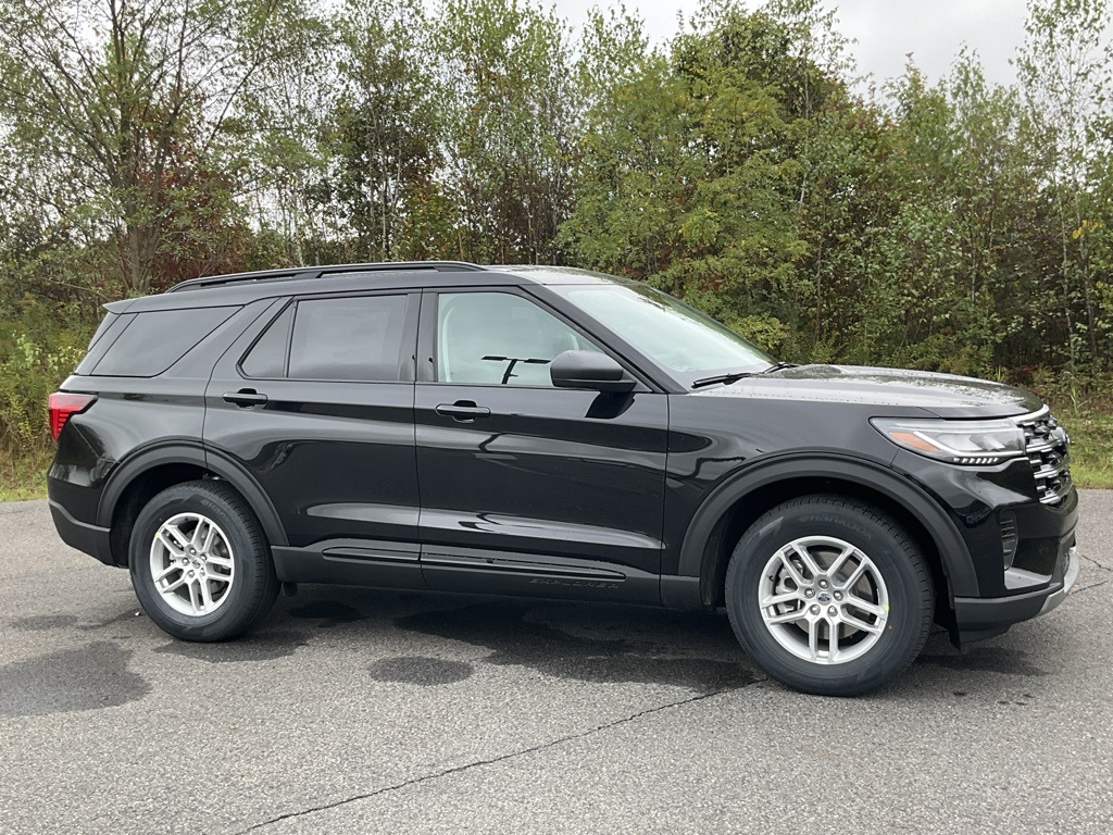 2026 Ford Explorer Active's photo