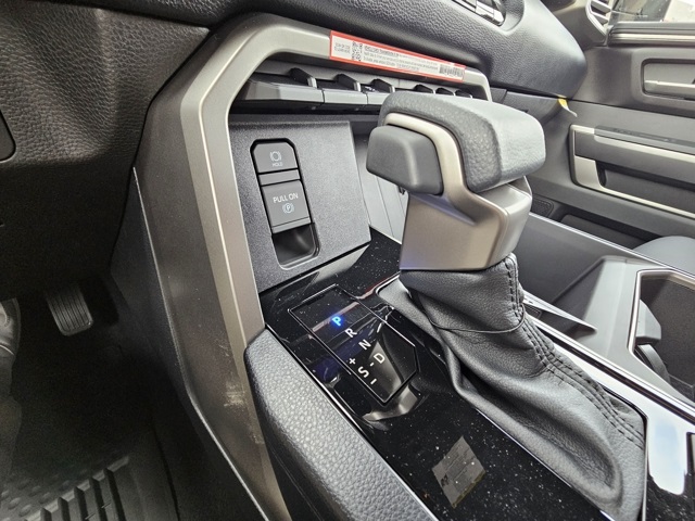 2026 Toyota Tundra SR5 CrewMax photo 13
