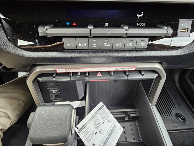 2026 Toyota Tundra SR5 CrewMax photo 14