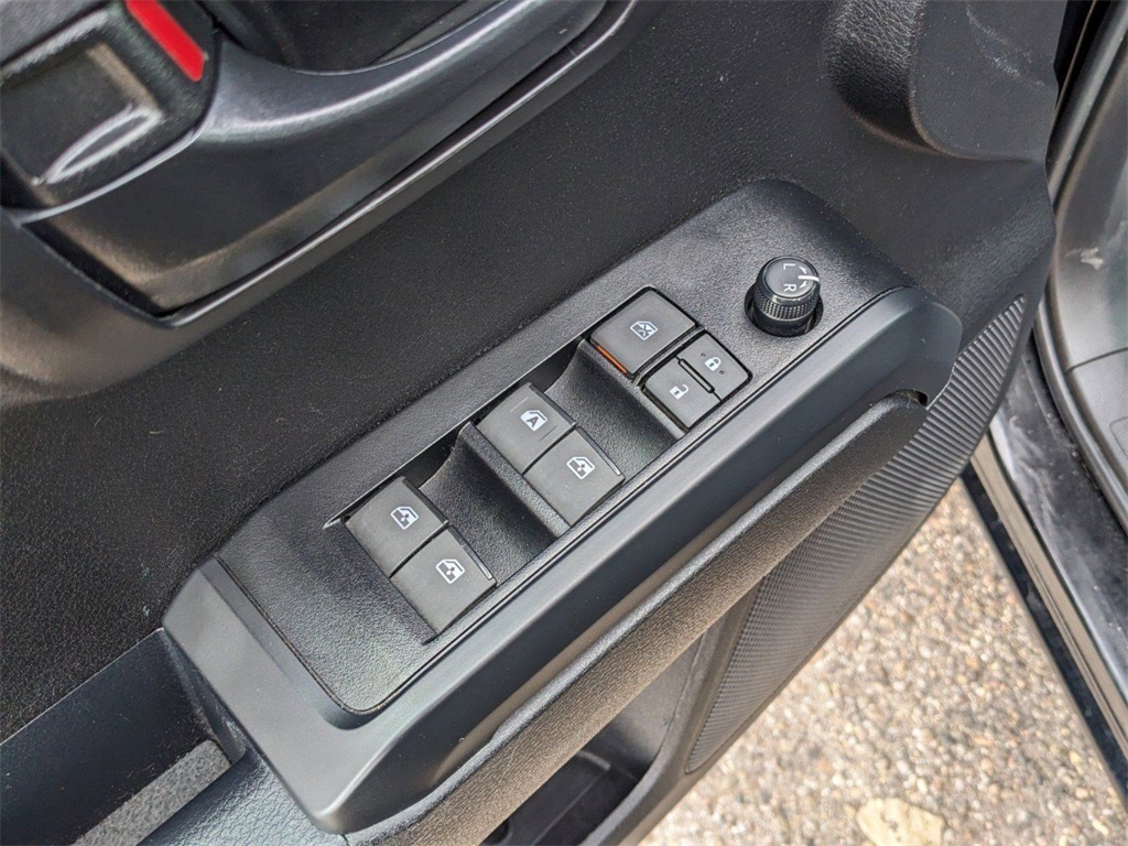 2023 Toyota Tacoma SR 4x4 photo 12