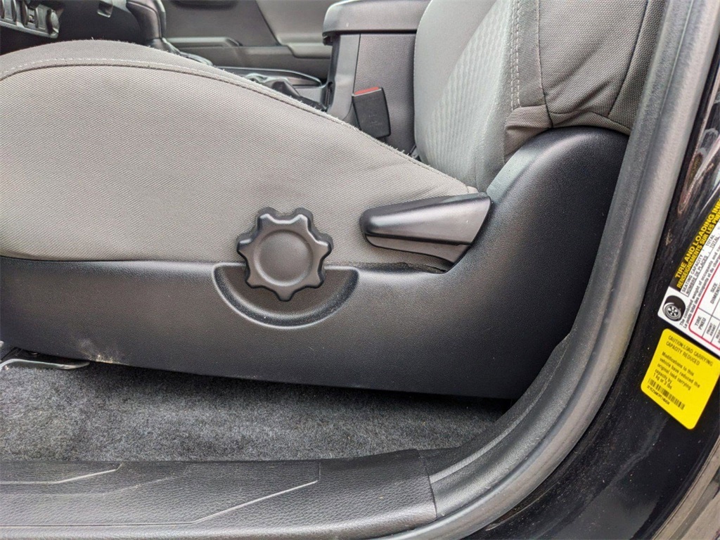 2023 Toyota Tacoma SR 4x4 photo 15