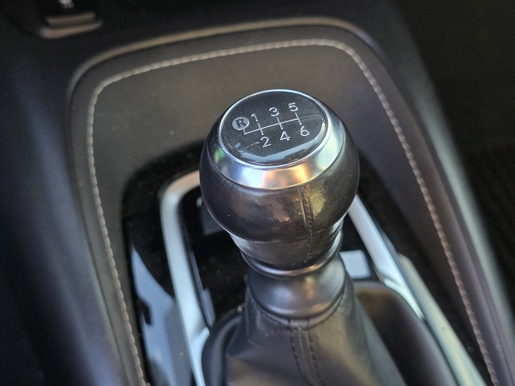 2022 Toyota Corolla XSE photo 19