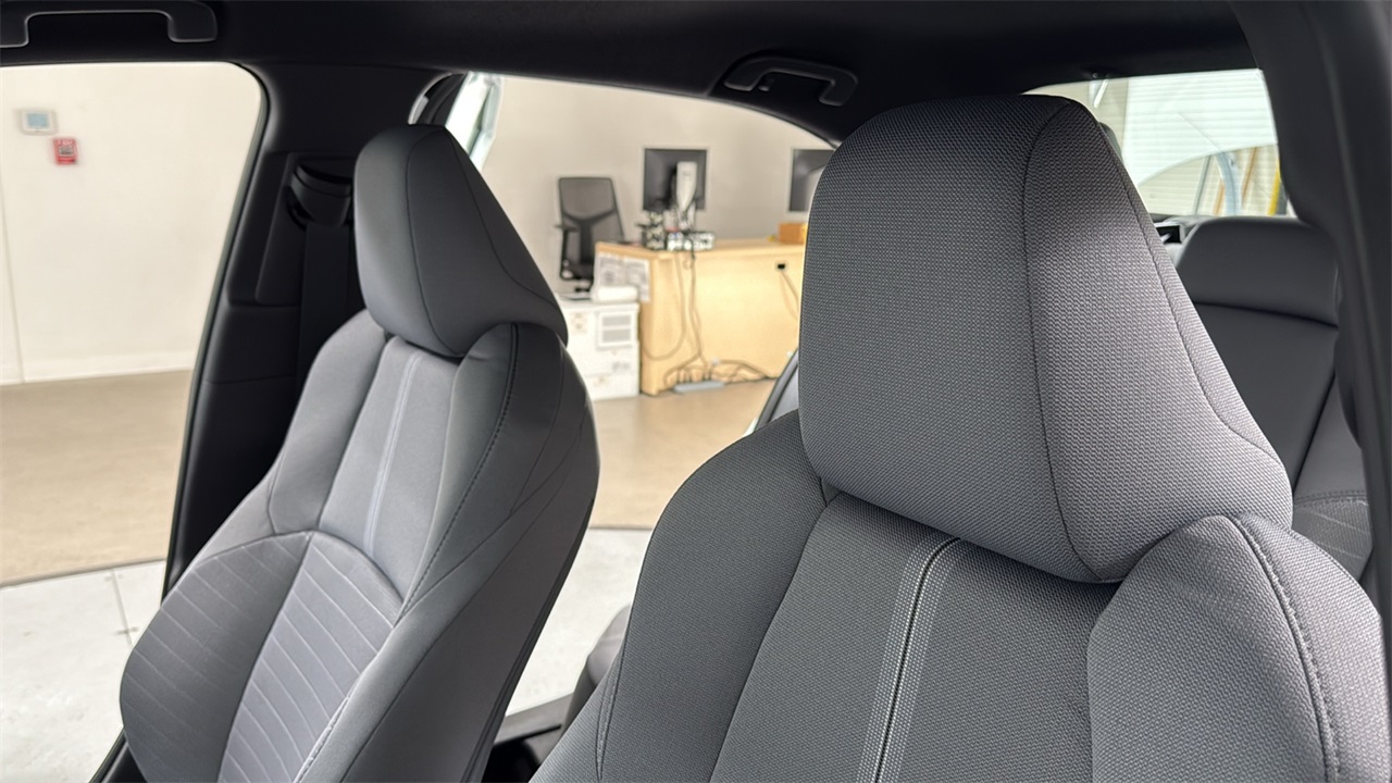 2026 Toyota Corolla SE photo 13