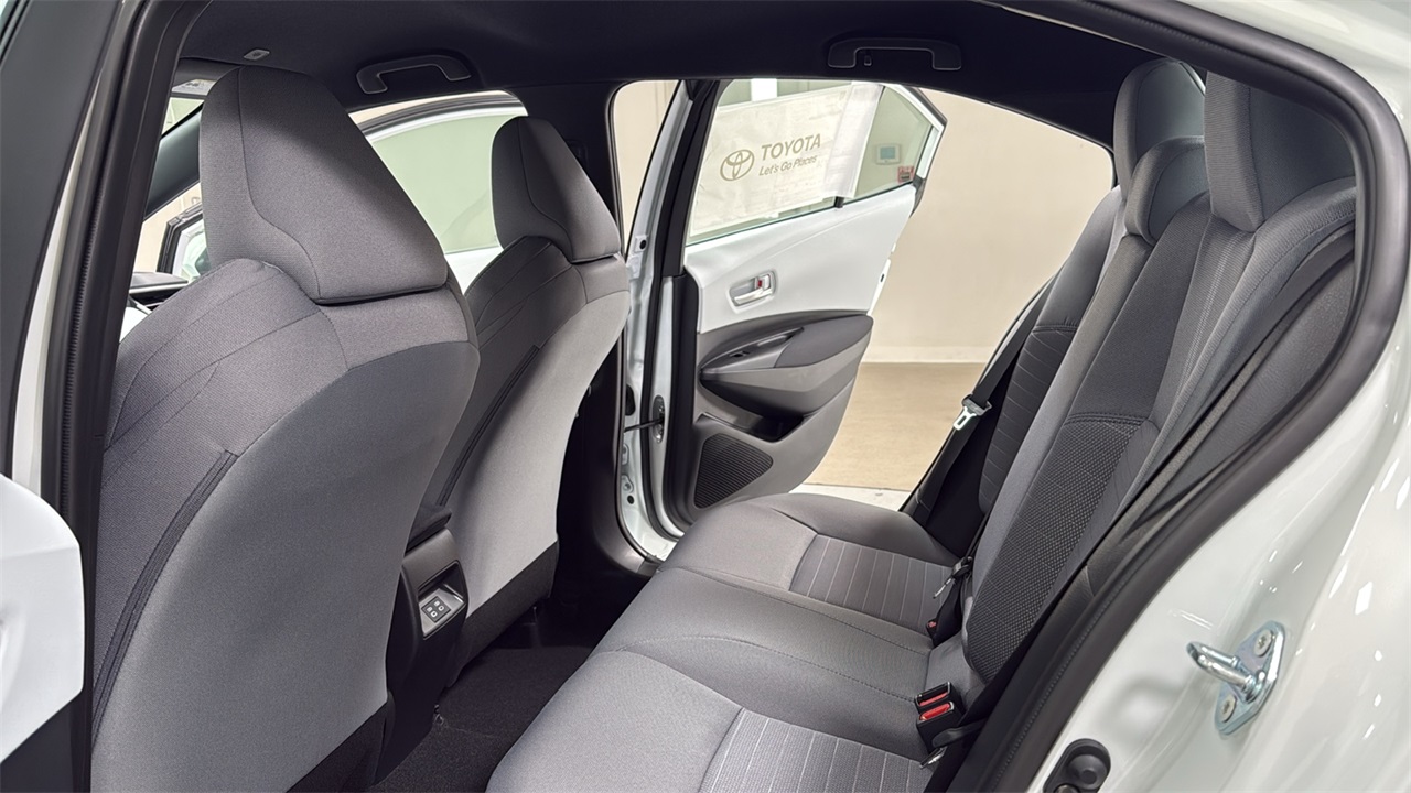 2026 Toyota Corolla SE photo 15