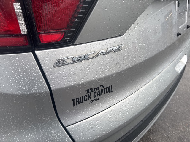 2017 Ford Escape SE photo 6